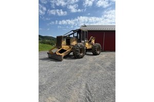 John Deere 640D  Skidder